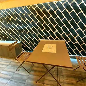 Tulip #colony City Center , Θεσσαλονίκη Ελλάδα