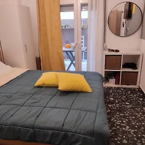 Modern Urban Host With Private Courtyard Θεσσαλονίκη